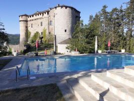 Piscina interrata in Lunigiana